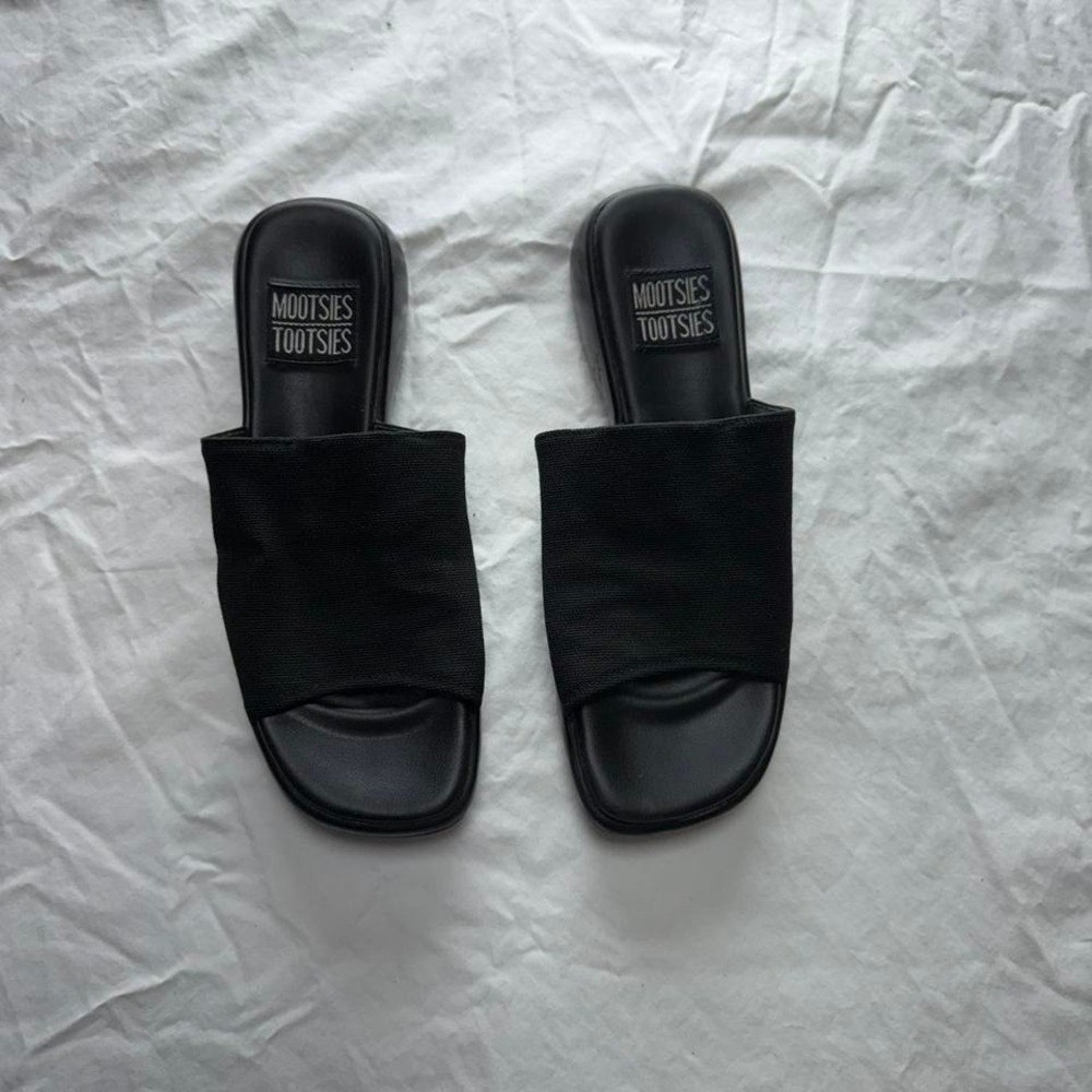 Mootsies Tootsies Black Slide-On Platform Sandals Sz 7 Y2k Bratz